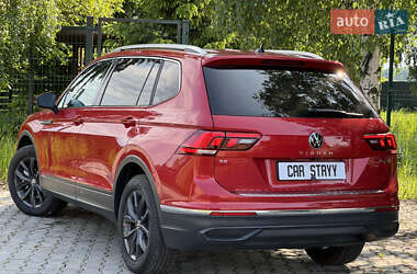 Позашляховик / Кросовер Volkswagen Tiguan 2024 в 