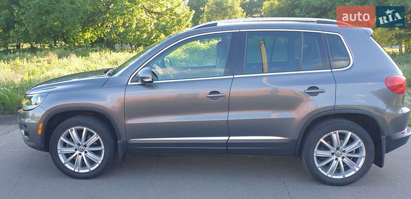 Внедорожник / Кроссовер Volkswagen Tiguan 2012 в Южноукраинске