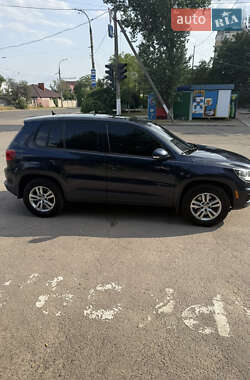 Внедорожник / Кроссовер Volkswagen Tiguan 2012 в 