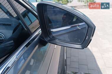 Внедорожник / Кроссовер Volkswagen Tiguan 2018 в 