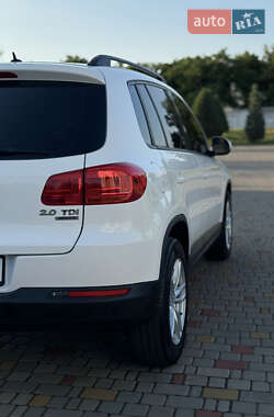 Внедорожник / Кроссовер Volkswagen Tiguan 2011 в 
