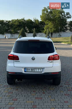 Внедорожник / Кроссовер Volkswagen Tiguan 2011 в 