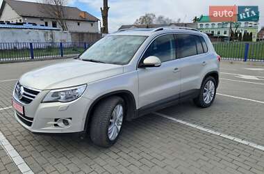 Позашляховик / Кросовер Volkswagen Tiguan 2009 в Нововолинську