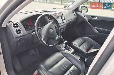 Позашляховик / Кросовер Volkswagen Tiguan 2009 в Нововолинську