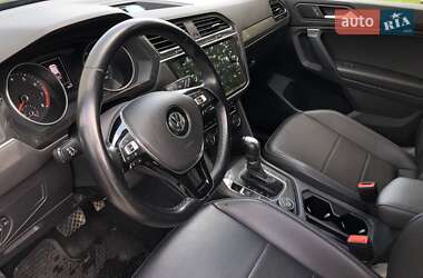 Внедорожник / Кроссовер Volkswagen Tiguan 2019 в 