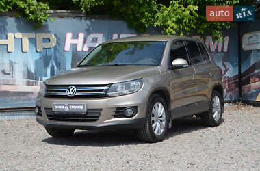 Внедорожник / Кроссовер Volkswagen Tiguan 2011 в Киеве