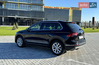 Позашляховик / Кросовер Volkswagen Tiguan 2019 в 