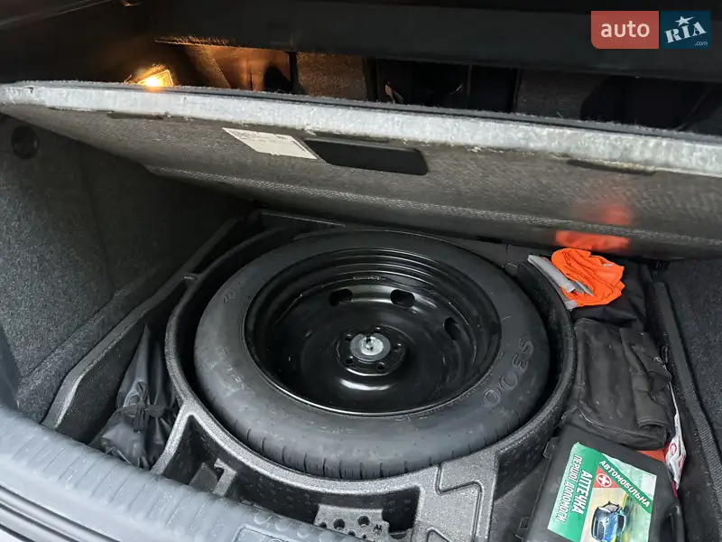 Volkswagen Tiguan 2017 VIN WVGTV7AX5HK024101 фото оголошення 47 з 98