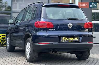 Внедорожник / Кроссовер Volkswagen Tiguan 2016 в 
