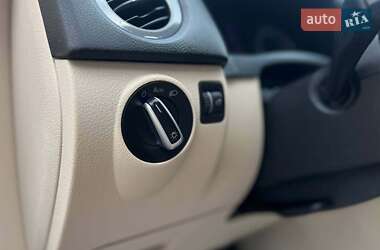 Внедорожник / Кроссовер Volkswagen Tiguan 2016 в 
