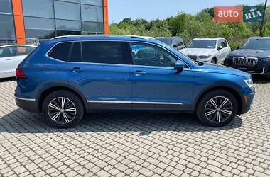 Позашляховик / Кросовер Volkswagen Tiguan 2018 в 