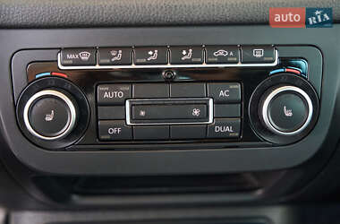 Позашляховик / Кросовер Volkswagen Tiguan 2010 в 