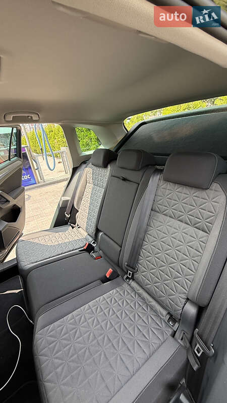 Позашляховик / Кросовер Volkswagen Tiguan 2021 в Дніпрі