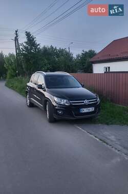 Позашляховик / Кросовер Volkswagen Tiguan 2015 в Рівному