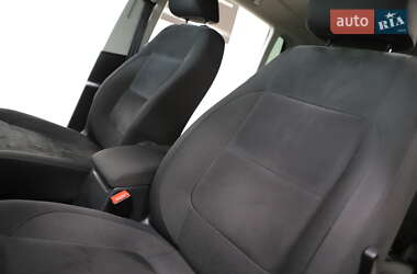 Позашляховик / Кросовер Volkswagen Tiguan 2014 в 