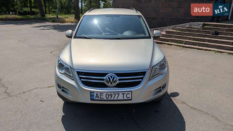 Внедорожник / Кроссовер Volkswagen Tiguan 2010 в Кривом Роге