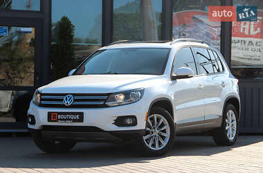 Внедорожник / Кроссовер Volkswagen Tiguan 2012 в 