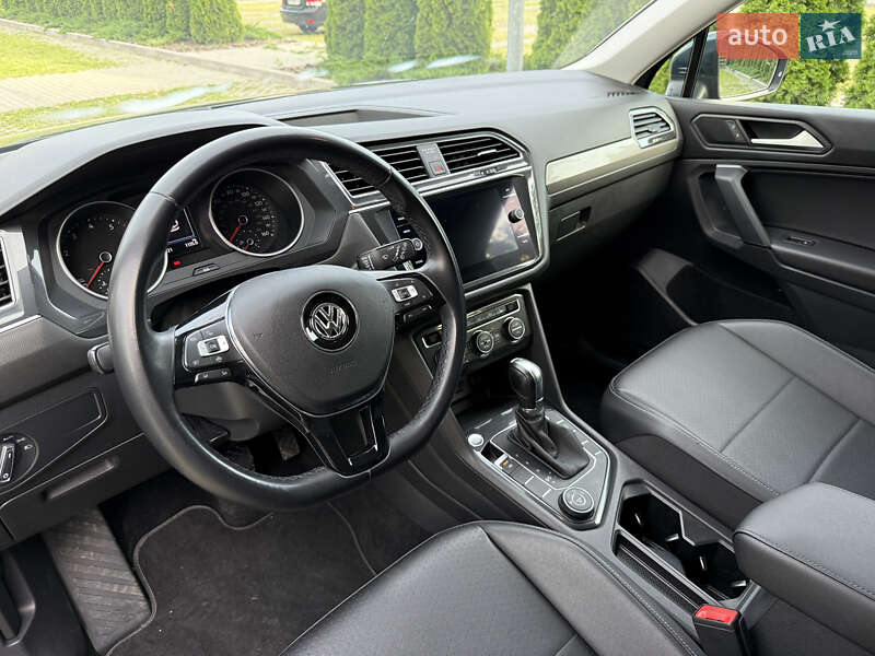 Внедорожник / Кроссовер Volkswagen Tiguan 2019 в Харькове
