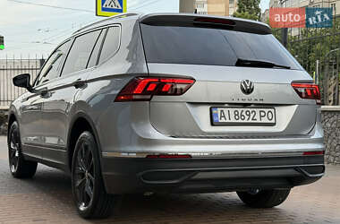 Позашляховик / Кросовер Volkswagen Tiguan 2023 в 