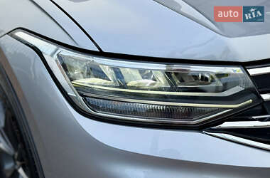 Позашляховик / Кросовер Volkswagen Tiguan 2023 в 