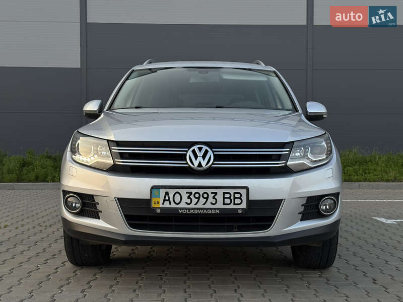 Позашляховик / Кросовер Volkswagen Tiguan 2012 в Івано-Франківську