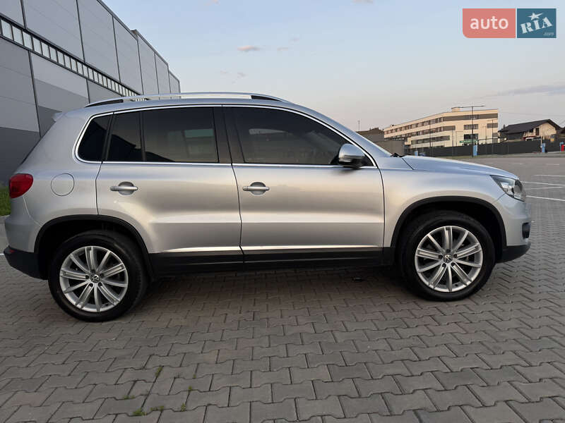 Позашляховик / Кросовер Volkswagen Tiguan 2012 в Івано-Франківську