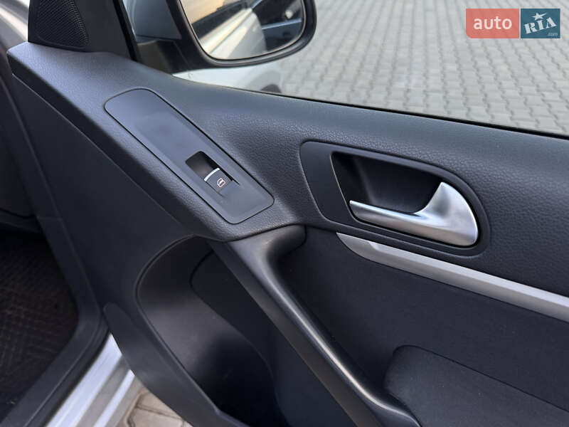 Позашляховик / Кросовер Volkswagen Tiguan 2012 в Івано-Франківську
