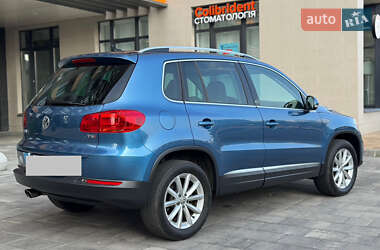 Внедорожник / Кроссовер Volkswagen Tiguan 2016 в 
