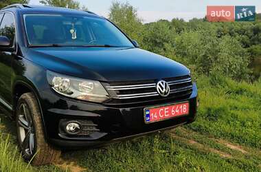 Внедорожник / Кроссовер Volkswagen Tiguan 2016 в Чернигове