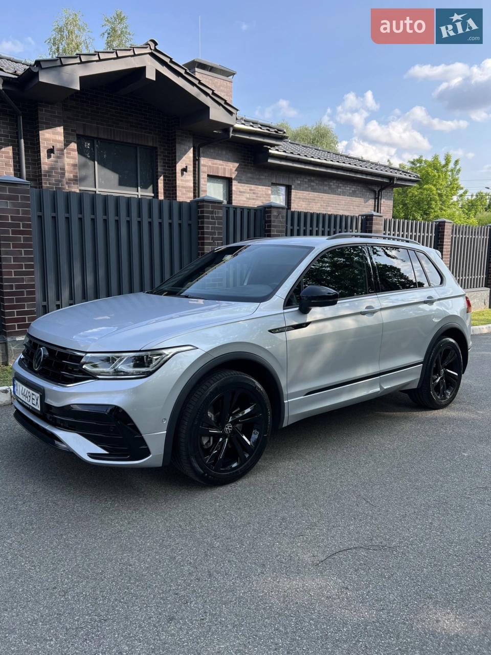 2023 Volkswagen Tiguan - мініатюра 24