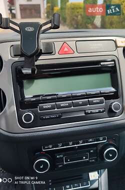 Внедорожник / Кроссовер Volkswagen Tiguan 2011 в 