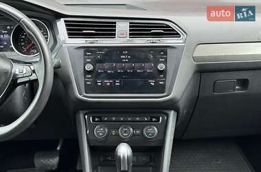 Внедорожник / Кроссовер Volkswagen Tiguan 2020 в 