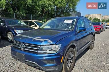 Внедорожник / Кроссовер Volkswagen Tiguan 2020 в 