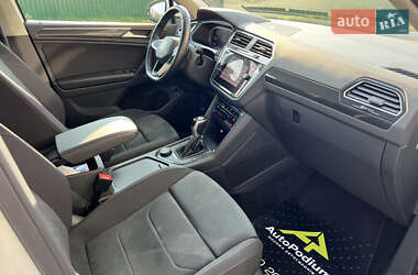 Внедорожник / Кроссовер Volkswagen Tiguan 2021 в 