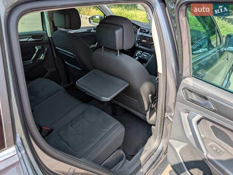 Внедорожник / Кроссовер Volkswagen Tiguan 2017 в Чернигове