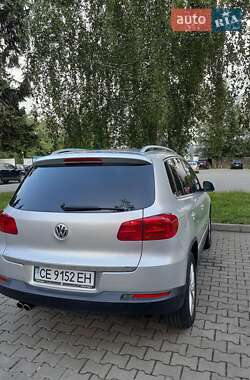 Внедорожник / Кроссовер Volkswagen Tiguan 2014 в 