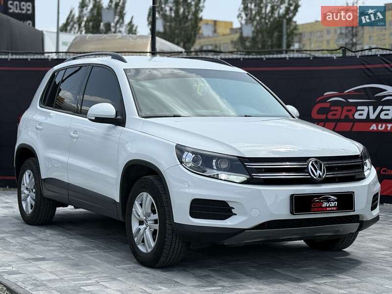 Внедорожник / Кроссовер Volkswagen Tiguan 2016 в Днепре
