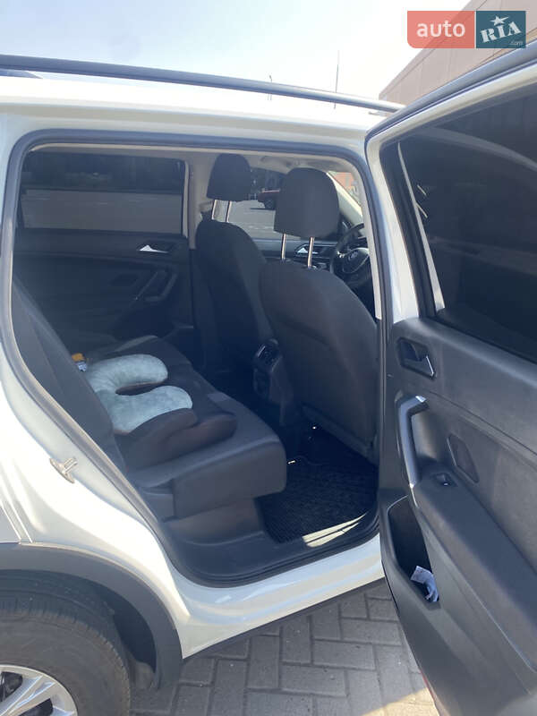 Внедорожник / Кроссовер Volkswagen Tiguan 2018 в Днепре