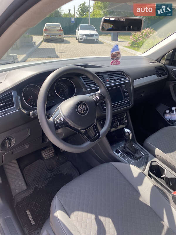 Внедорожник / Кроссовер Volkswagen Tiguan 2018 в Днепре