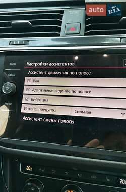 Позашляховик / Кросовер Volkswagen Tiguan 2019 в 
