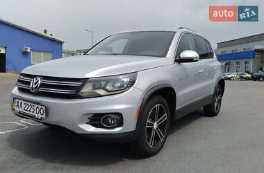 Внедорожник / Кроссовер Volkswagen Tiguan 2015 в Киеве