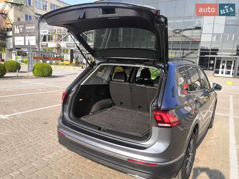 Позашляховик / Кросовер Volkswagen Tiguan 2020 в Львові фото 15 Позашляховик / Кросовер Volkswagen Tiguan 2020 в Львові