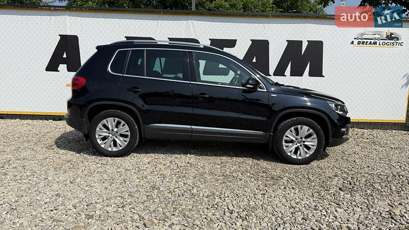 Позашляховик / Кросовер Volkswagen Tiguan 2013 в 