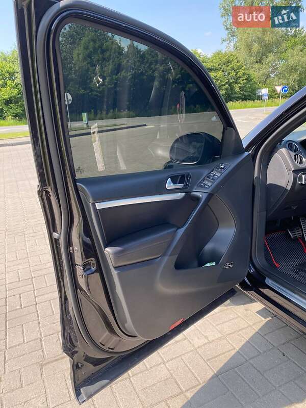 Внедорожник / Кроссовер Volkswagen Tiguan 2014 в Ивано-Франковске