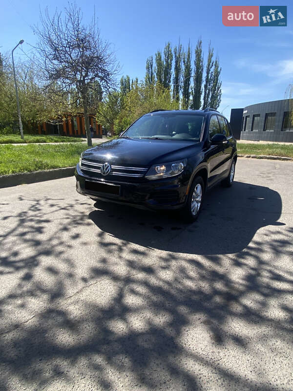 Внедорожник / Кроссовер Volkswagen Tiguan 2017 в Одессе