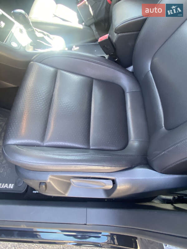 Внедорожник / Кроссовер Volkswagen Tiguan 2017 в Одессе