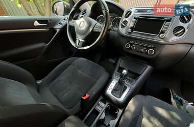 Внедорожник / Кроссовер Volkswagen Tiguan 2012 в 