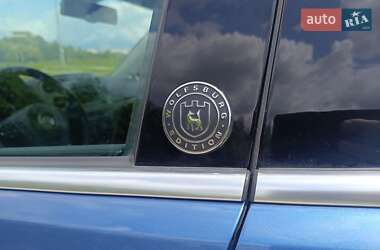 Внедорожник / Кроссовер Volkswagen Tiguan 2016 в 