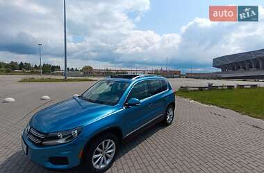 Внедорожник / Кроссовер Volkswagen Tiguan 2016 в 