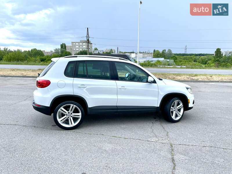 Позашляховик / Кросовер Volkswagen Tiguan 2014 в Харкові